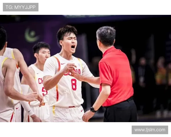 中国男篮迎战澳大利亚力拼奥运资格全力以赴力争胜利