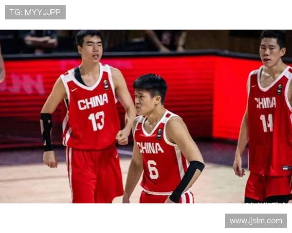 中国男篮力克澳大利亚晋级亚洲杯决赛 张镇麟表现神勇带领全队逆袭