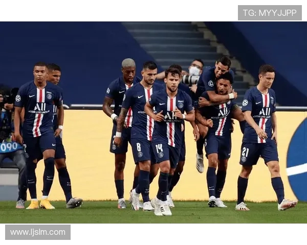 巴黎FC足球俱乐部的发展历程与未来展望：从创立到挑战顶级联赛的奋斗之路