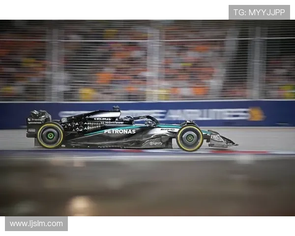 F1赛季激烈角逐展开 车队与车手实力对决引发全球关注
