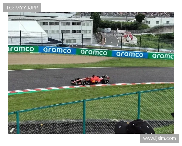 F1赛季揭幕战精彩纷呈 驰骋赛道的速度与激情再度引燃全球车迷热情 F1赛季揭幕战精彩纷呈 驰骋赛道的速度与激情再度引燃全球车迷热情