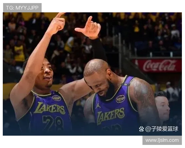 詹姆斯带领湖人力克勇士，揭示新赛季NBA激烈竞争格局